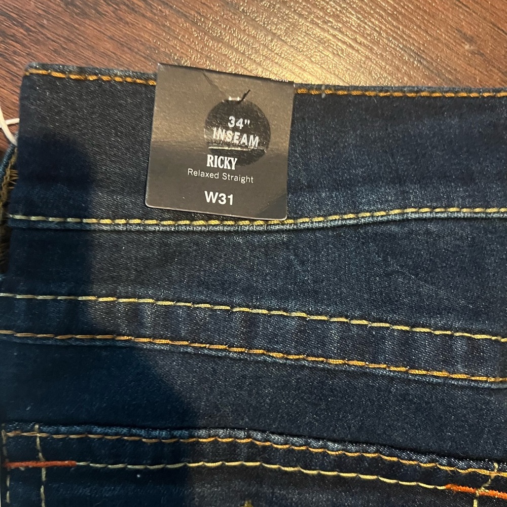 Brand new with tags true religion, relaxed, straight leg jeans size 31